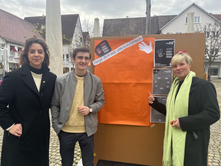 Aktion zum Tag gegen Gewalt an Frauen und Mädchen